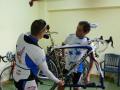 Marco Gatti regola bici con supervisione Davide Cassani